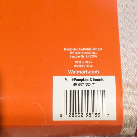 Pumpkins & Gourds Fabric Rectangular Tablecloth 52in x 70in - Picture 6 of 8